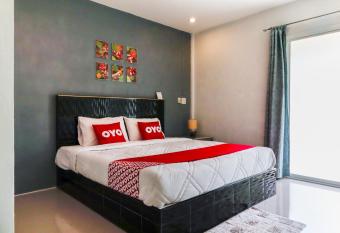 OYO 1029 Os Rooms allows 18 year olds to book a room