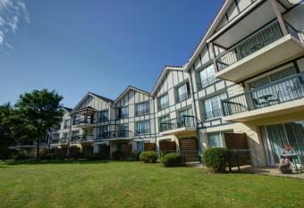 H  tel du Parc has Balcony rooms