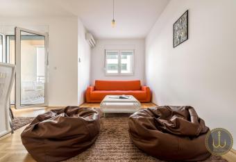 Ancora 1 allows 18 year olds to book a room