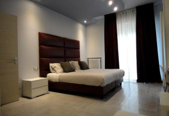 The Flat 233 has Balcony rooms