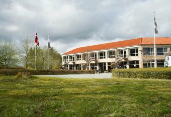 Comwell Rebild Bakker allows 18 year olds to book a room