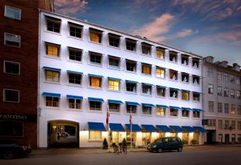 Hotel Christian IV allows 18 year olds to book a room