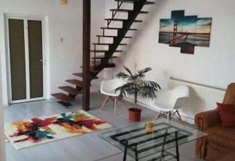 Vila Raissa has Balcony rooms