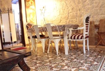 Casa Sibilla allows 18 year olds to book a room