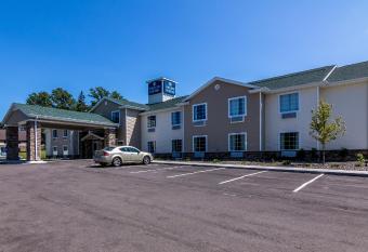 Cobblestone Inn & Suites - Barron allows 18 year olds to book a room