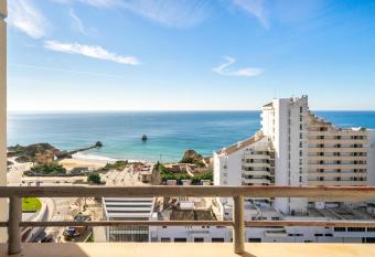 Praia da Rocha, Frontal Sea View, Wonderful Studio, Air Conditioning, two Pools, Internet, Parking - Jardins da Rocha by IG allows 18 year olds to book a room