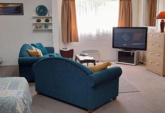 Park View  Home Away From Home  allows 18 year olds to book a room