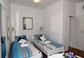 Downtown apartment Korina Zadar has Balcony rooms