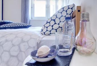 Ria do Sal allows 18 year olds to book a room