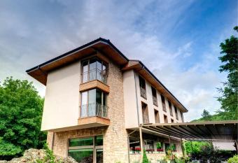 Hotel & Relax Zone Cattleya has Balcony rooms