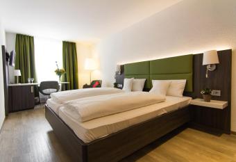 Insel-Hotel-Lindau allows 18 year olds to book a room