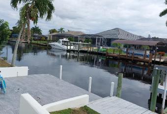 Cape Coral Mini Palace allows 18 year olds to book a room
