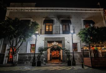 Quinta Esencia has rooms with a private hot tub