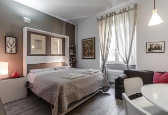 Kramer Apartment allows 18 year olds to book a room