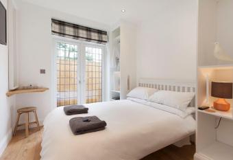 The Woodpecker Snug allows 18 year olds to book a room