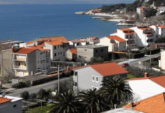 Apartments by the sea Duce, Omis - 5261 has Balcony rooms