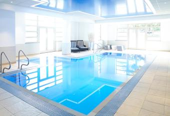 Novotel Southampton allows 18 year olds to book a room