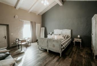 Guest House Al Devesio has Balcony rooms