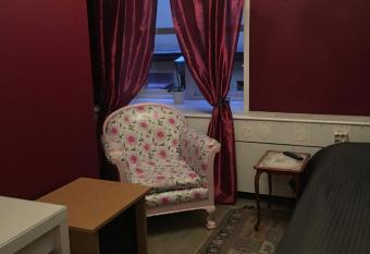 Hotell Gyllene geten allows 18 year olds to book a room