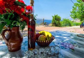 Apartments Stipe has Balcony rooms