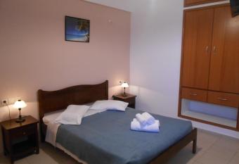 Frosso s Apartments has Balcony rooms