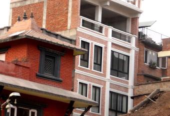 Looniva Guest House has Balcony rooms