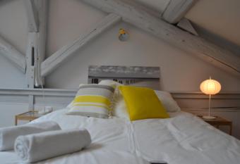 Les Residences d Edouard has Balcony rooms