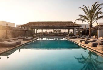 OKU Kos allows 18 year olds to book a room