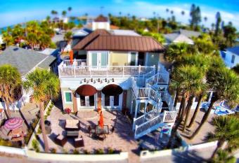 Havana Inn has Balcony rooms