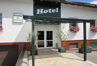 Pension Am Heiderand allows 18 year olds to book a room