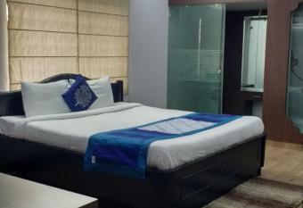 Hitech Shilparamam Guest House has Balcony rooms