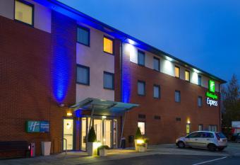 Holiday Inn Express Bedford, an IHG Hotel allows 18 year olds to book a room