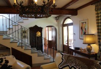 Guest Farmhouse Borgo Santa Lucia has Balcony rooms