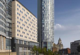 Radisson Blu Hotel, Liverpool allows 18 year olds to book a room