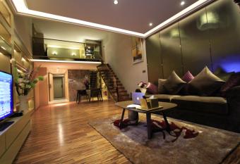 Checkinn International Apartment Guangzhou Poly D Plaza Branch has Balcony rooms