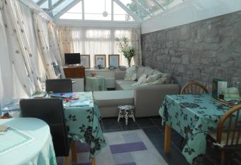 Lletygwilym, Heol dwr allows 18 year olds to book a room