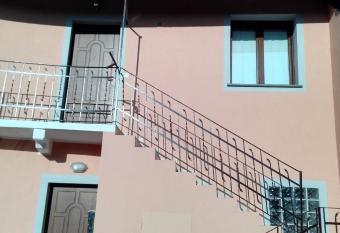 Appartamento Ormeni has Balcony rooms