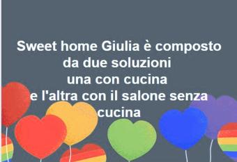 SWEET HOME GIULIA Locazione ad uso turistico has Balcony rooms