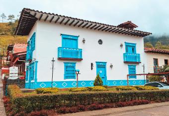 Villa Linda ApartaHotel has Balcony rooms