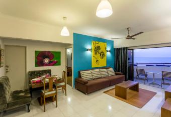 Seaview Paradise has Balcony rooms