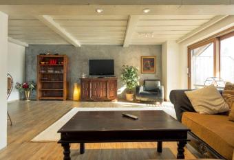 Alpen Deluxe Oberammergau has Balcony rooms