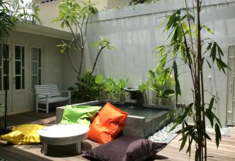The Patio Yogya has Balcony rooms