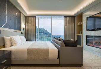 Cachet Bouqitue Shaoxing has Balcony rooms