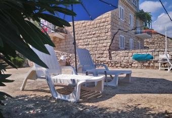 Studio Silvana & Room Renata has Balcony rooms