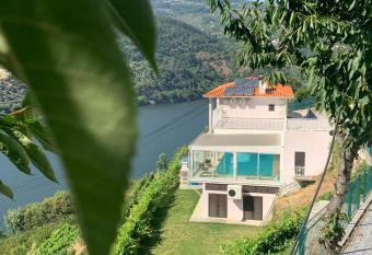 Douro Nest Houses allows 18 year olds to book a room