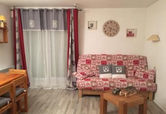 Studio Cabine Les Balcons du Soleil has Balcony rooms