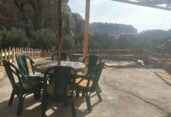 Petra Cottage has Smoking/Balcony rooms