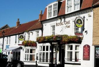 Royal Oak Hotel allows 18 year olds to book a room