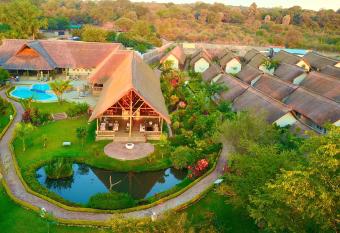 Shearwater s Explorers Village has Balcony rooms