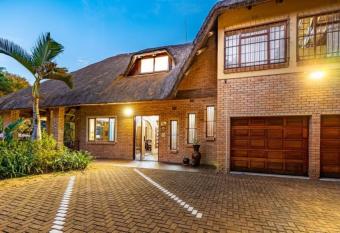 Dreamfields Guesthouse has Balcony rooms